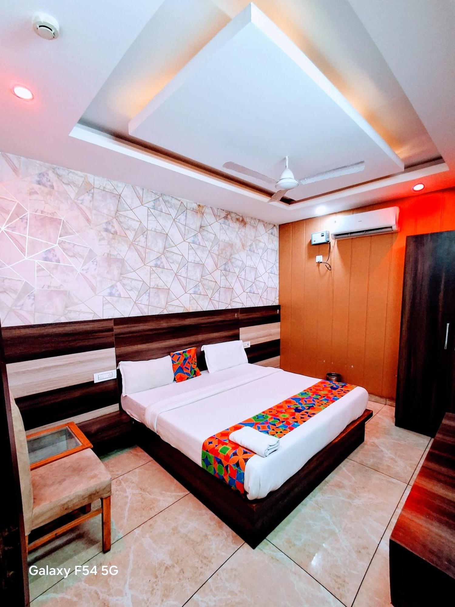 Hotel Welcome Residency Zirakpur Εξωτερικό φωτογραφία